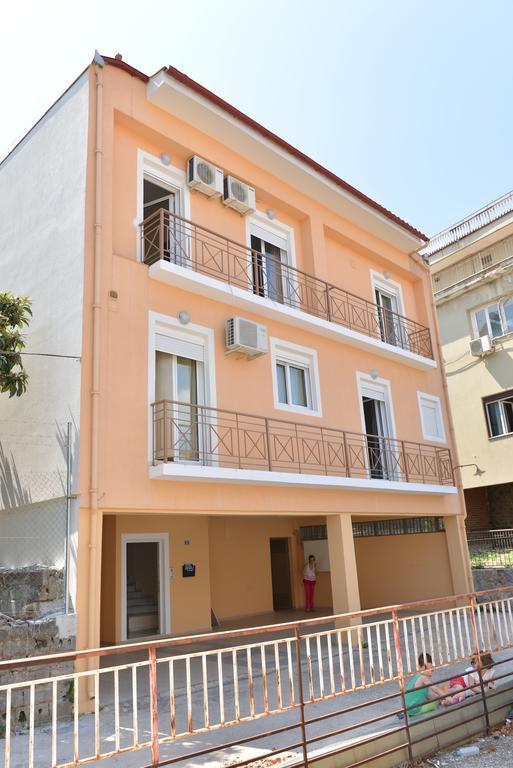 Mideia Hotel Levádeia Esterno foto