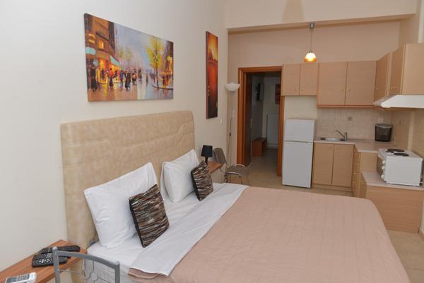 Mideia Hotel Levádeia Esterno foto