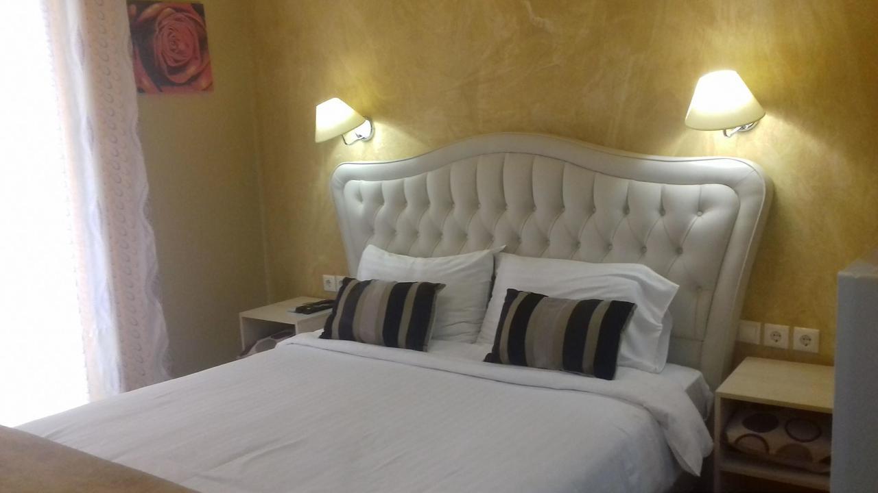 Mideia Hotel Levádeia Esterno foto